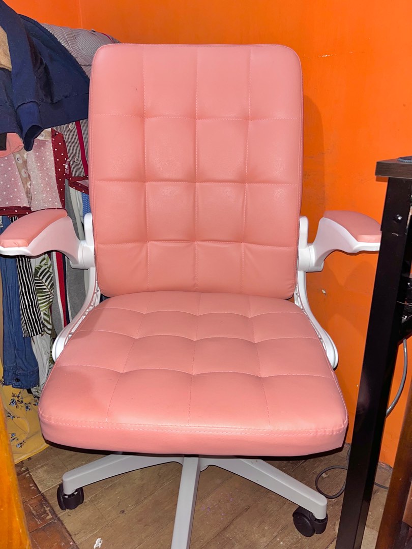 Pink Computer Desk Chair Minimalist Office Chair Good as new Study