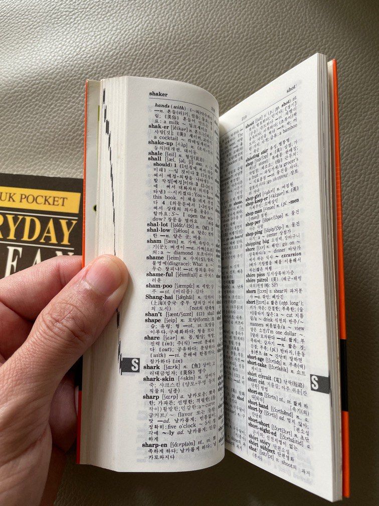 Pocket size Korean dictionaries, Hobbies & Toys, Books & Magazines