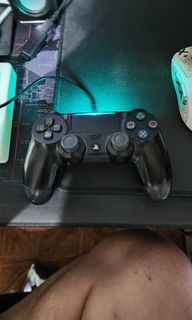 PS4 Controller