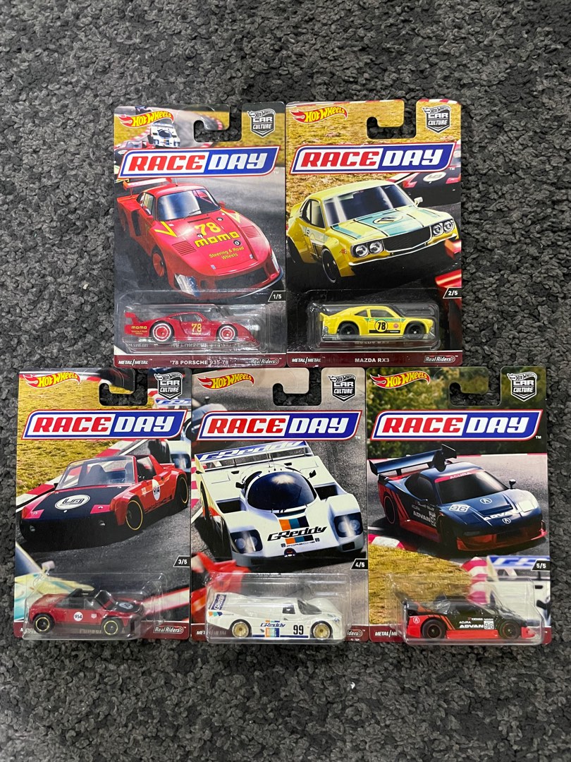 Hot wheels store race day