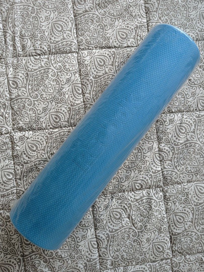 Reebok foam roller - New!, Sports Equipment, Exercise Fitness, Toning & Stretching on Carousell