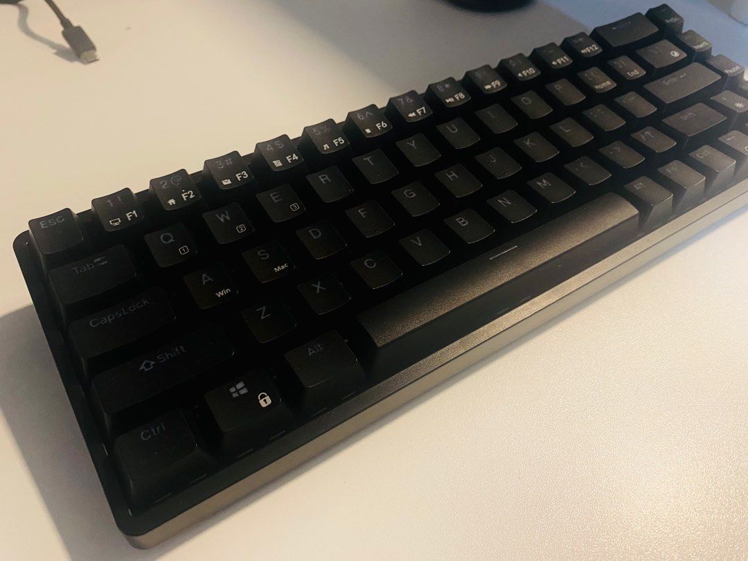 Royal Kludge G68 Black (White light), Computers & Tech, Parts ...
