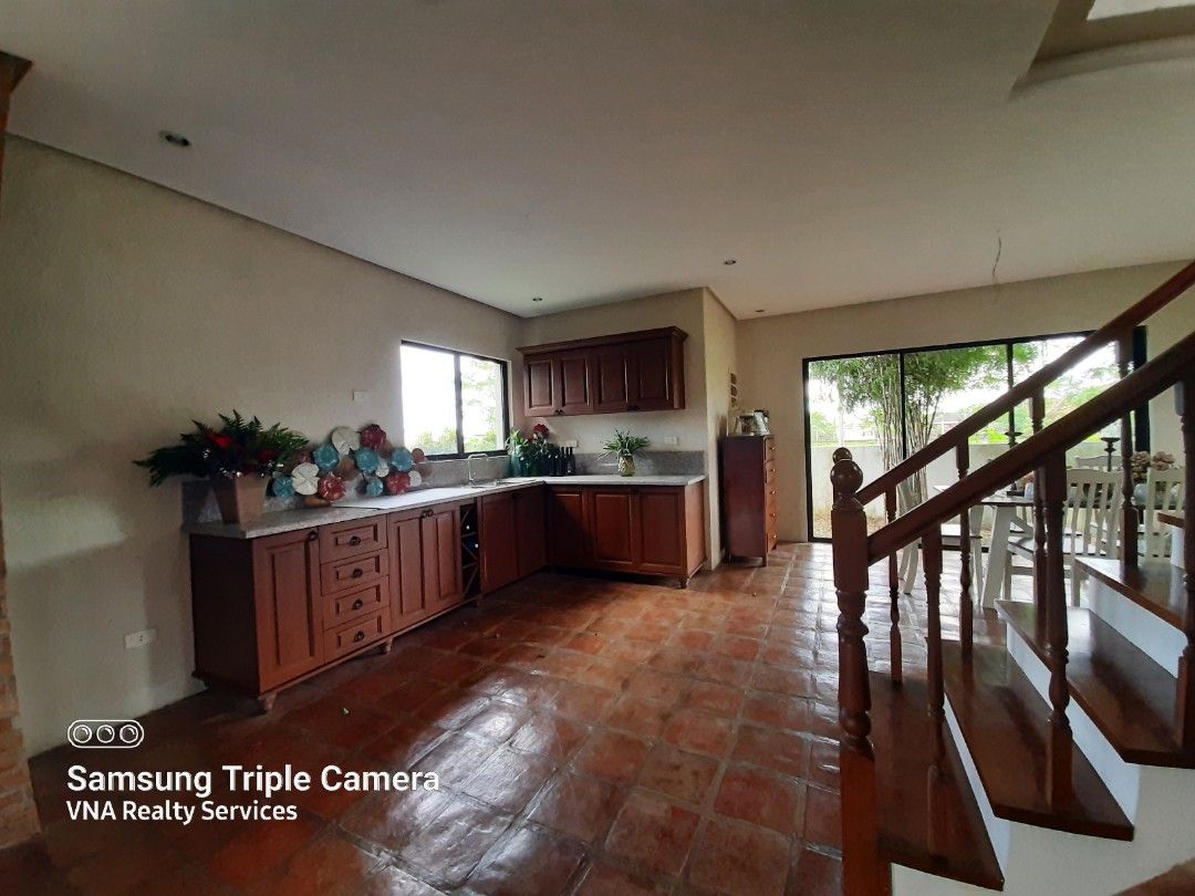 Rush House For Sale Parking For 2 Cars! RFO House and Lot For Sale at