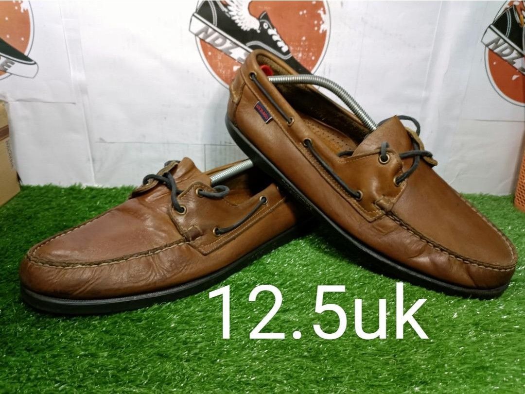 Sebago on sale docksides sizing