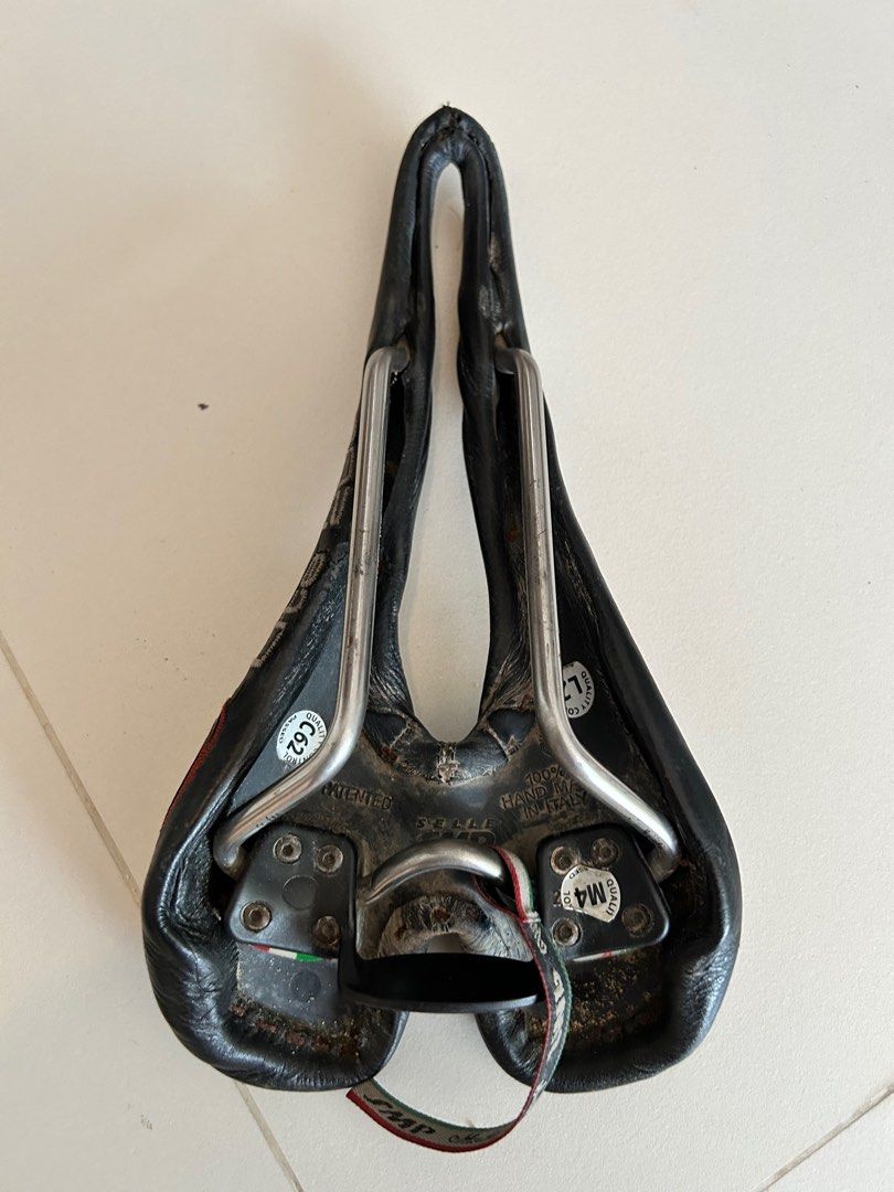 Selle SMP Lite 209 10 3/4 saddle black Made in Italy Selle SMP Lite 209 10 3/4 saddle black Made in Italy