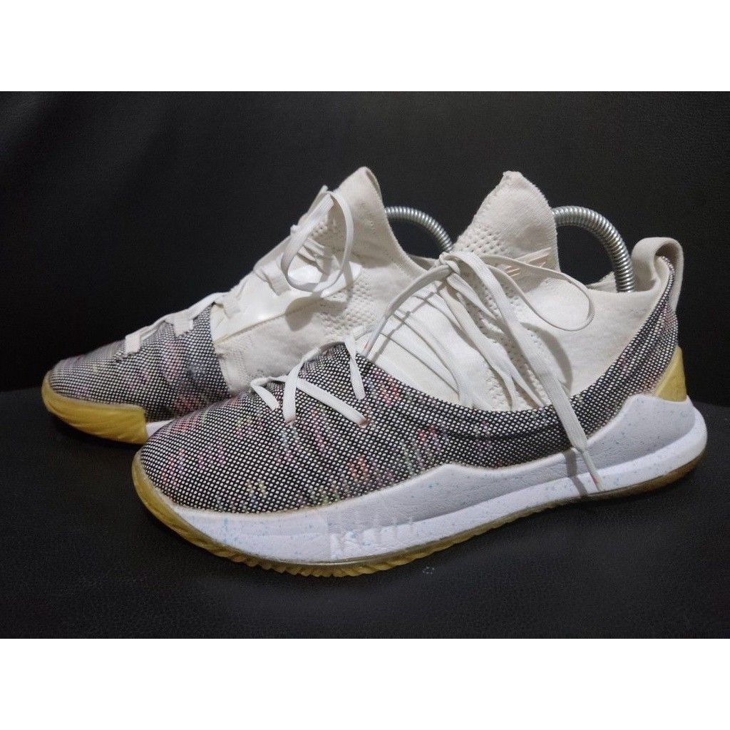 Sepatu basket under discount armour curry 5