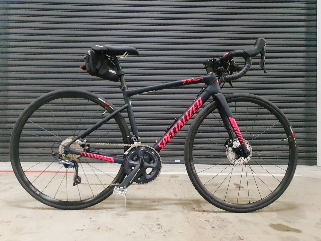 Specialized tarmac sl6 comp (Category: Bicycles) located in Singapore. Submitted by babyjtpl (Listing ID 1219339149, Image 1). Description: size49 1year old tarmac sl6 comp with hot pink decals (sticker still in gd condition but can be self removed to become stock again) stock trainer wheels mechanical ultegra groupset cicliovation bartape prime aero carbon handlebar pedals n accessories not included.