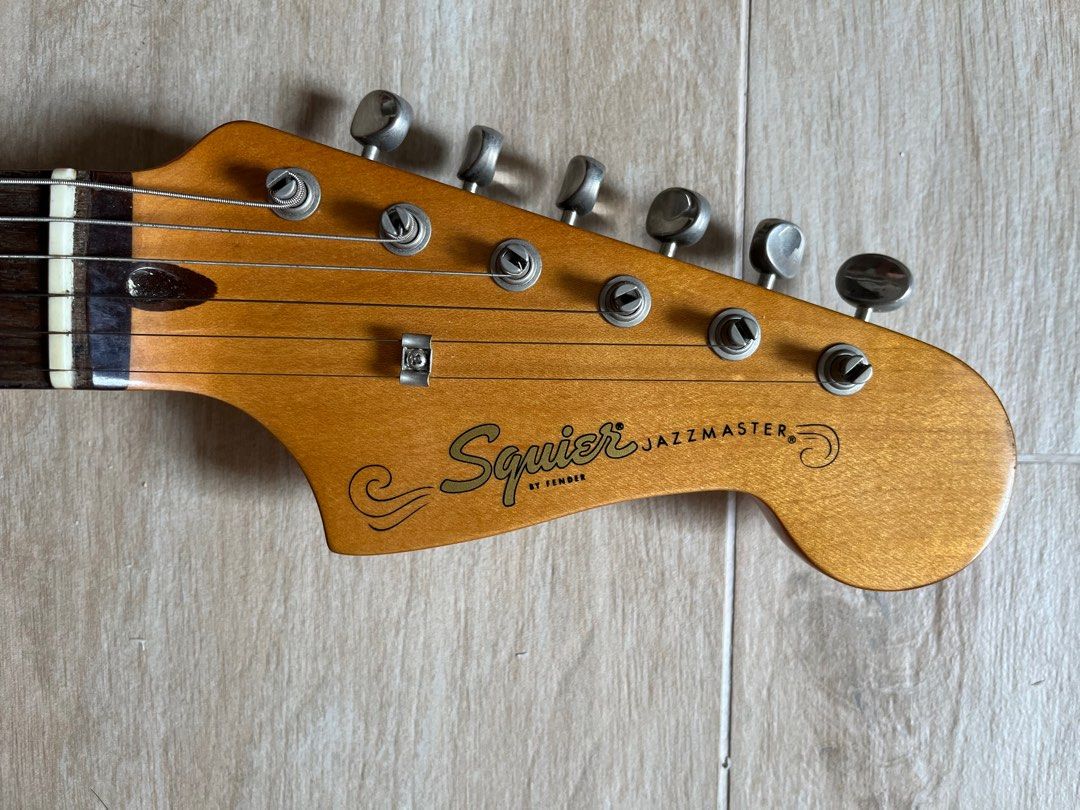 Squier Jazzmaster Classic Vibe, Hobbies & Toys, Music & Media, Musical ...