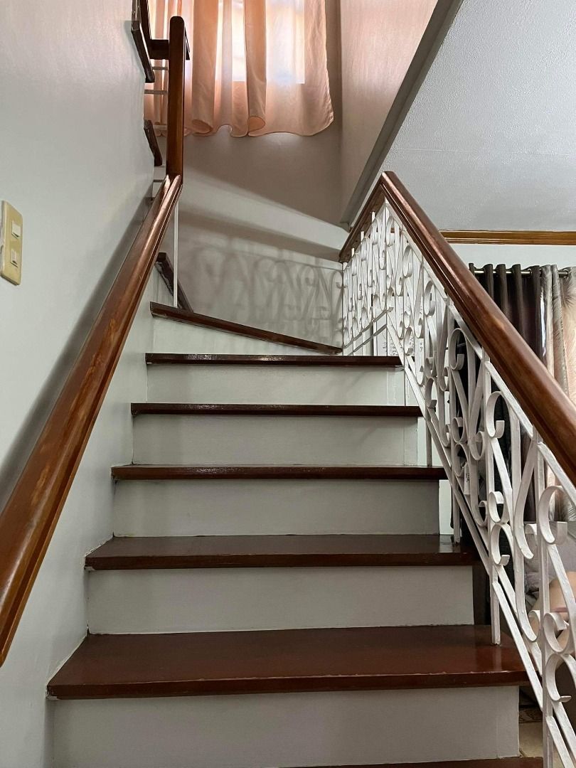 FURNISHED STA. ROSA LAGUNA HOUSE AND LOT FOR SALE, Property, For Sale