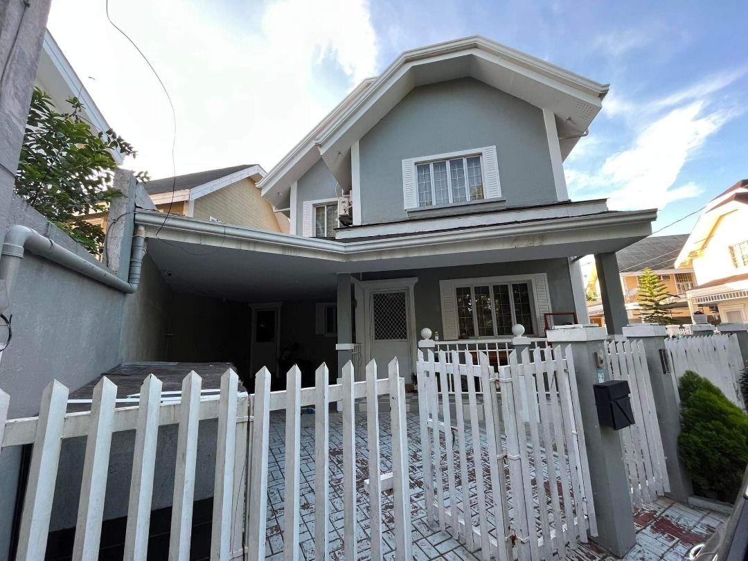 FURNISHED STA. ROSA LAGUNA HOUSE AND LOT FOR SALE, Property, For Sale