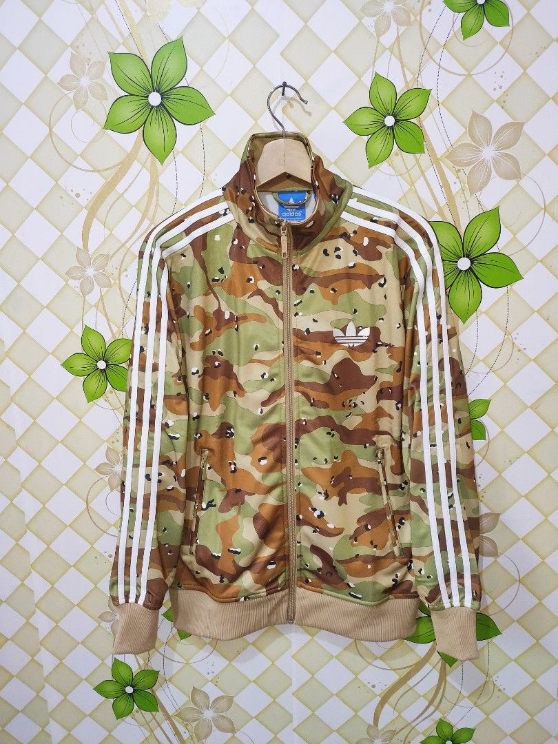 Tracktop deals adidas camo