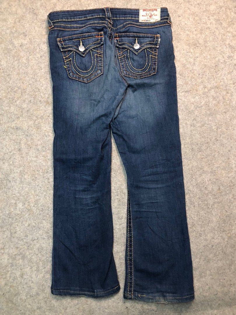 TRUE RELIGION Big Tom Bootcut Flap Size 31 (Category: Jeans) located in Santa Rosa. Submitted by sergids (Listing ID 1219313445, Image 2). Description: TRUE RELIGION Big Tom Bootcut Flap Size 31 Great condition. Big Tom by True Religion. Bootcut. Flaps on the small pockets. Multiple pockets. Blue jeans. 10/10 Condition and Color Grade. Check your fitting jeans to get exact dimensions. In inches. See detailed pics. Dimensions: True Religion Size 3