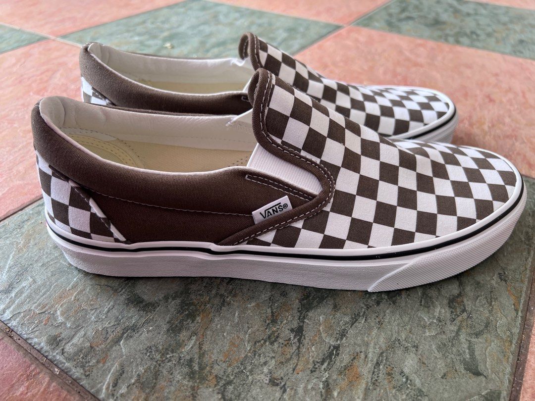 Black and hotsell brown checkered vans