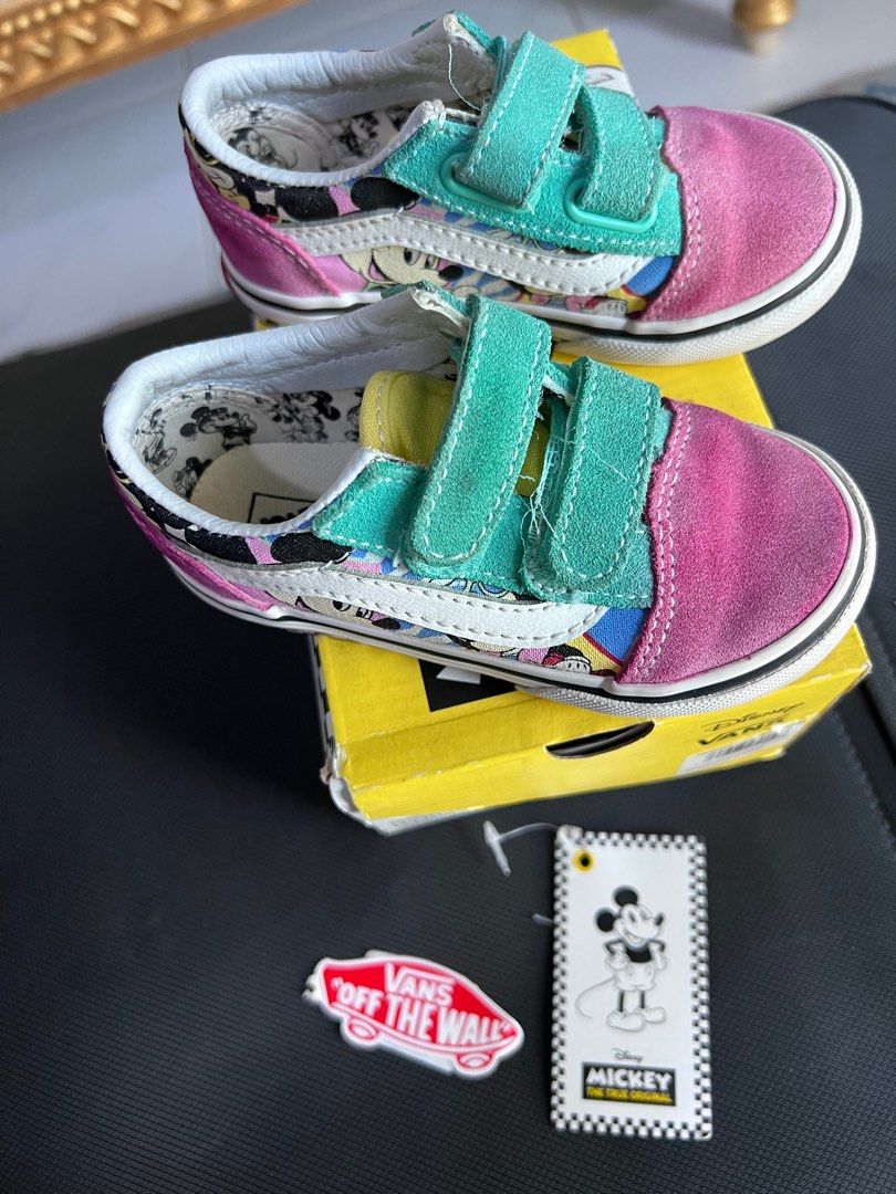 Disney vans kids top