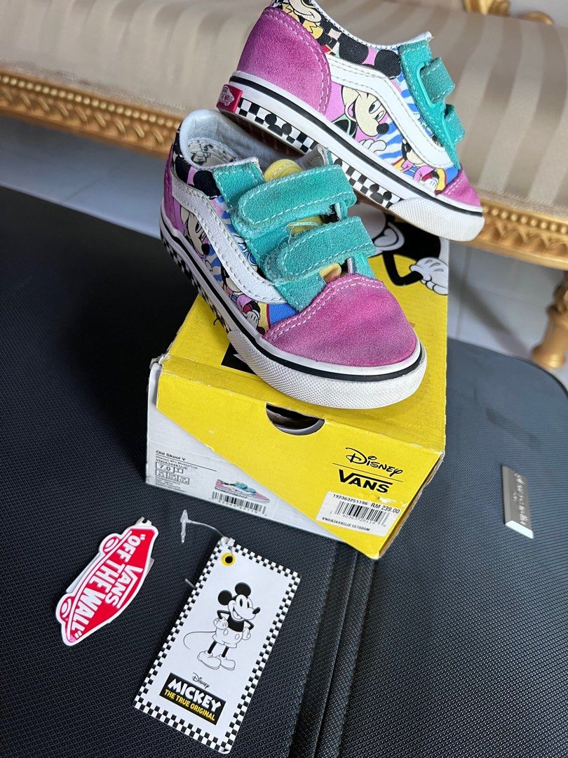 Kids outlet disney vans