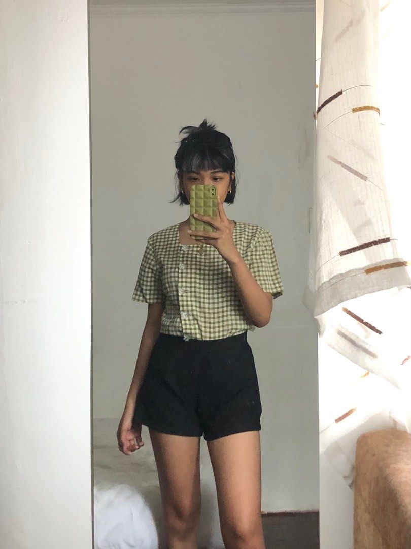 Vintage Green Plaid Blouse (Category: Blouses) located in Manila. Submitted by sanesagi (Listing ID 1219265761, Image 1). Description: this is thrifted! super cute with bell pants <33 can fit to semi-med model stats: height - 5'1, waistline-26 mop: gcash, bpi courier: gogoexpress.