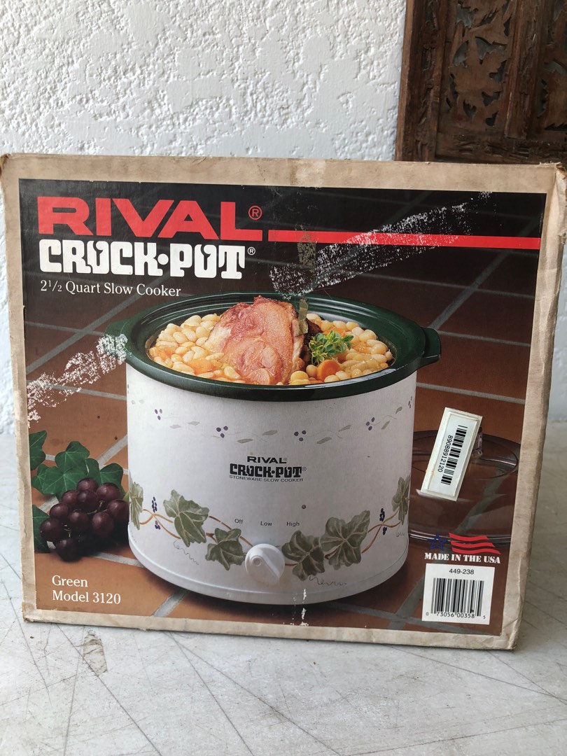 Vintage Unused Rival Crock Pot Slow Cooker 110 Volts made in USA on