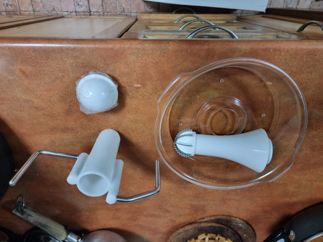 Wet Grinder 2 Litre with coconut grater + Atta kneader, TV & Home