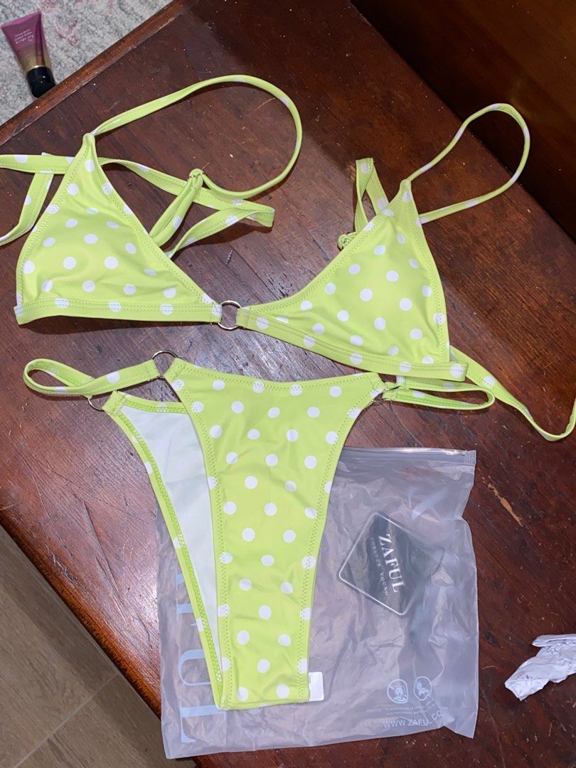 Zaful Polka Dot Bikini Two Piece Apple Green (Category: Bikinis & Swimsuits) located in Batangas. Submitted by masmntha (Listing ID 1219340927, Image 1). Description: - Self tie lock - Underwear is high-waist - Super cute color - Brand New - Small - Medium sized girlies!.