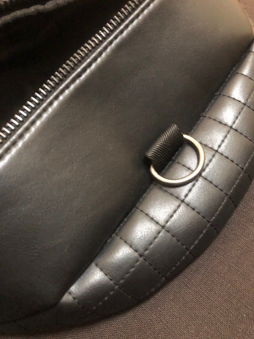 ZARA MAN Pouch Bag, Men's Fashion, Bags, Belt bags, Clutches and