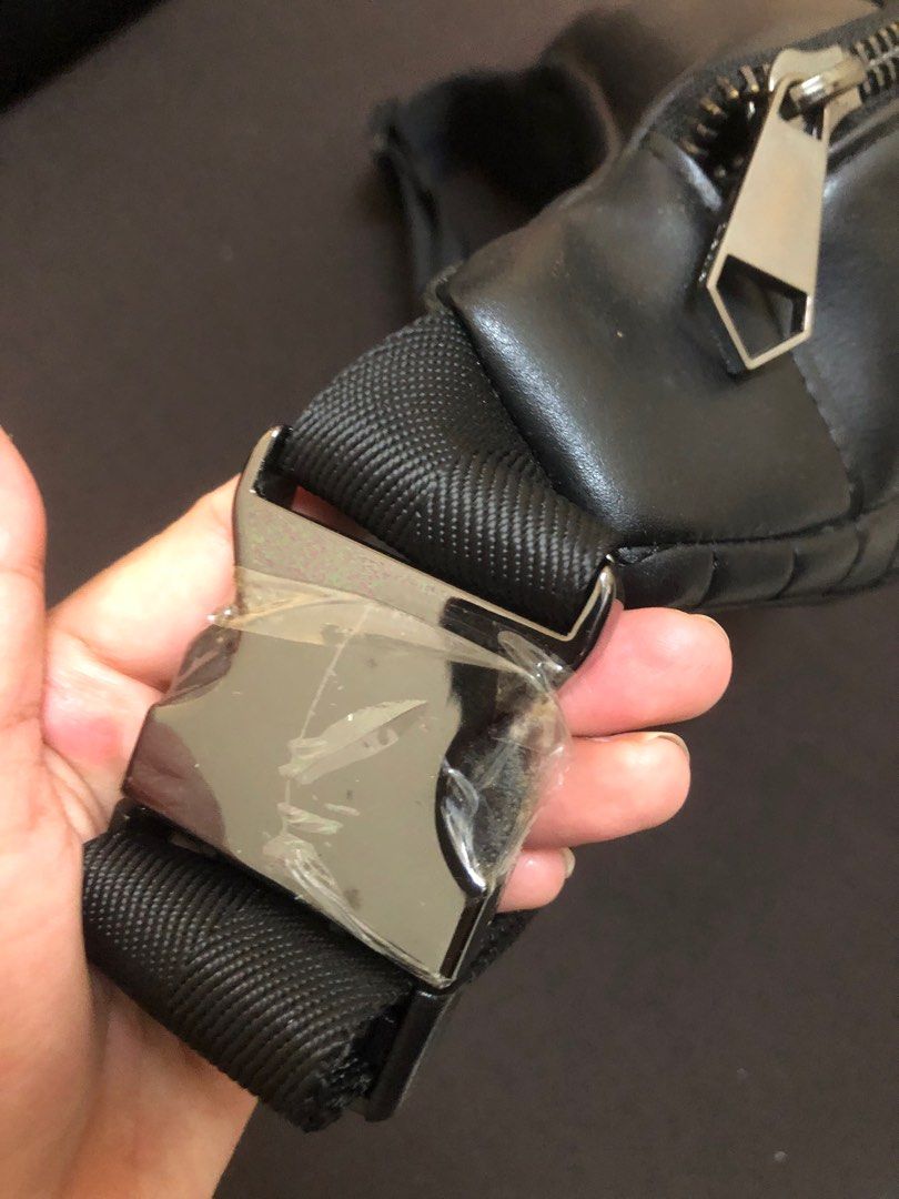 ZARA MAN Pouch Bag, Men's Fashion, Bags, Belt bags, Clutches and