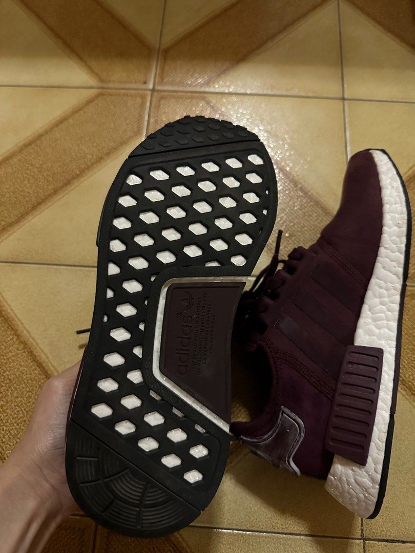 Adidas originals nmd r1 deals maroon