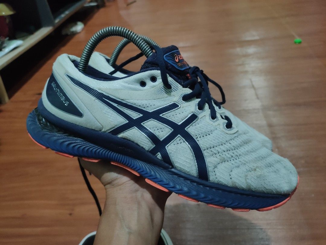 Asics hotsell nimbus 6.5