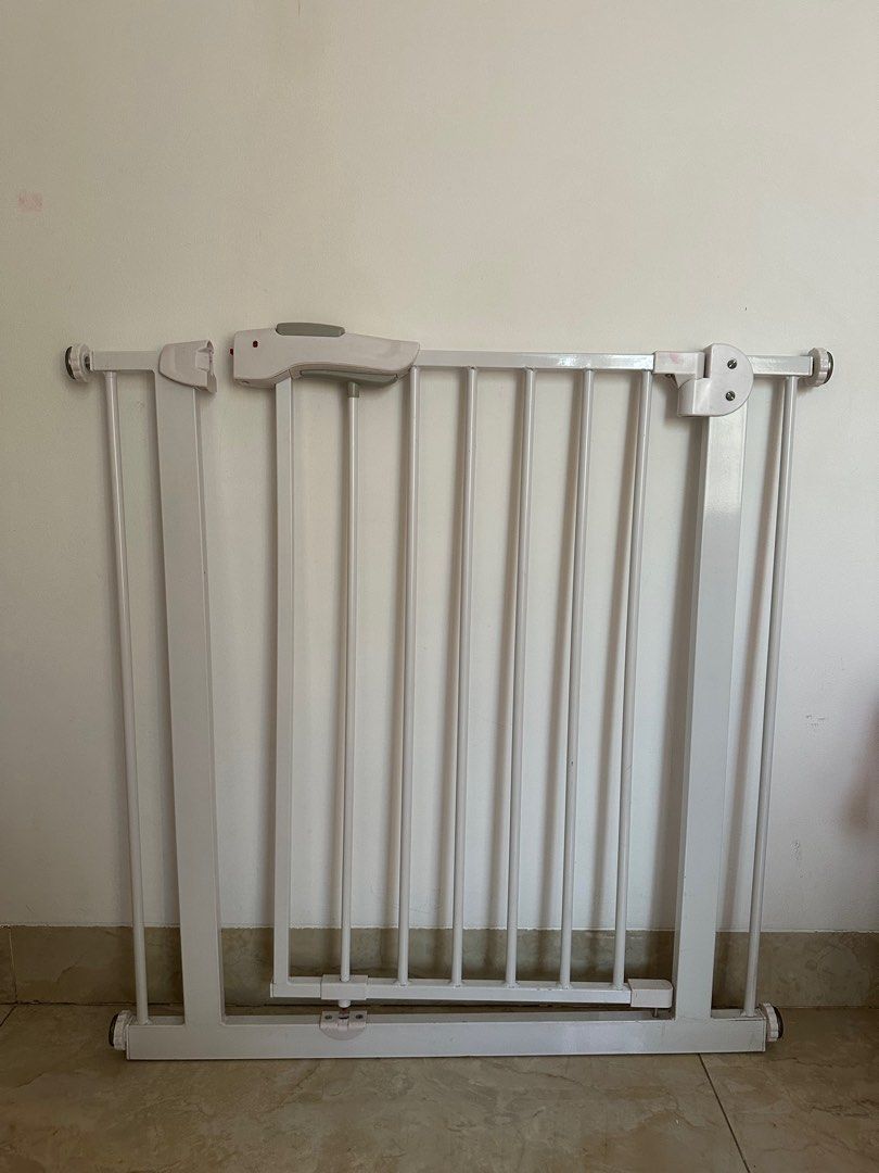 Baby Safe Safety Gate XY009W White, Bayi & Anak, Lainnya di Carousell