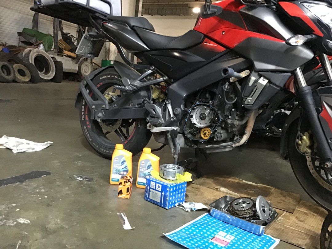 Bajaj Pulsar NS 200 Clutch Assembly and Servicing, Motorcycles