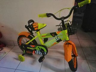 (Category: ) located in . Submitted by Chelsea.A (Listing ID 1219554148, Image 1). Description: .