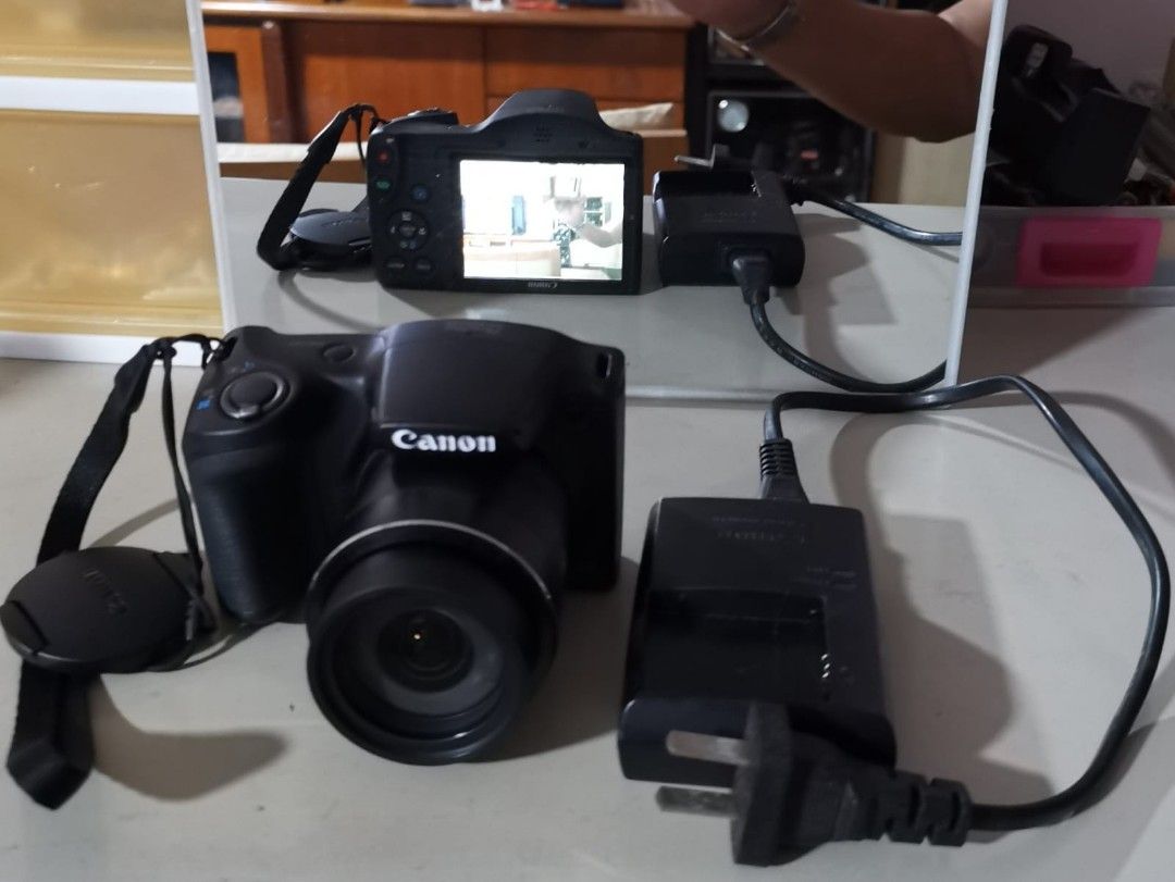 Canon SX400IS with ori. charger, Photography, Cameras on Carousell