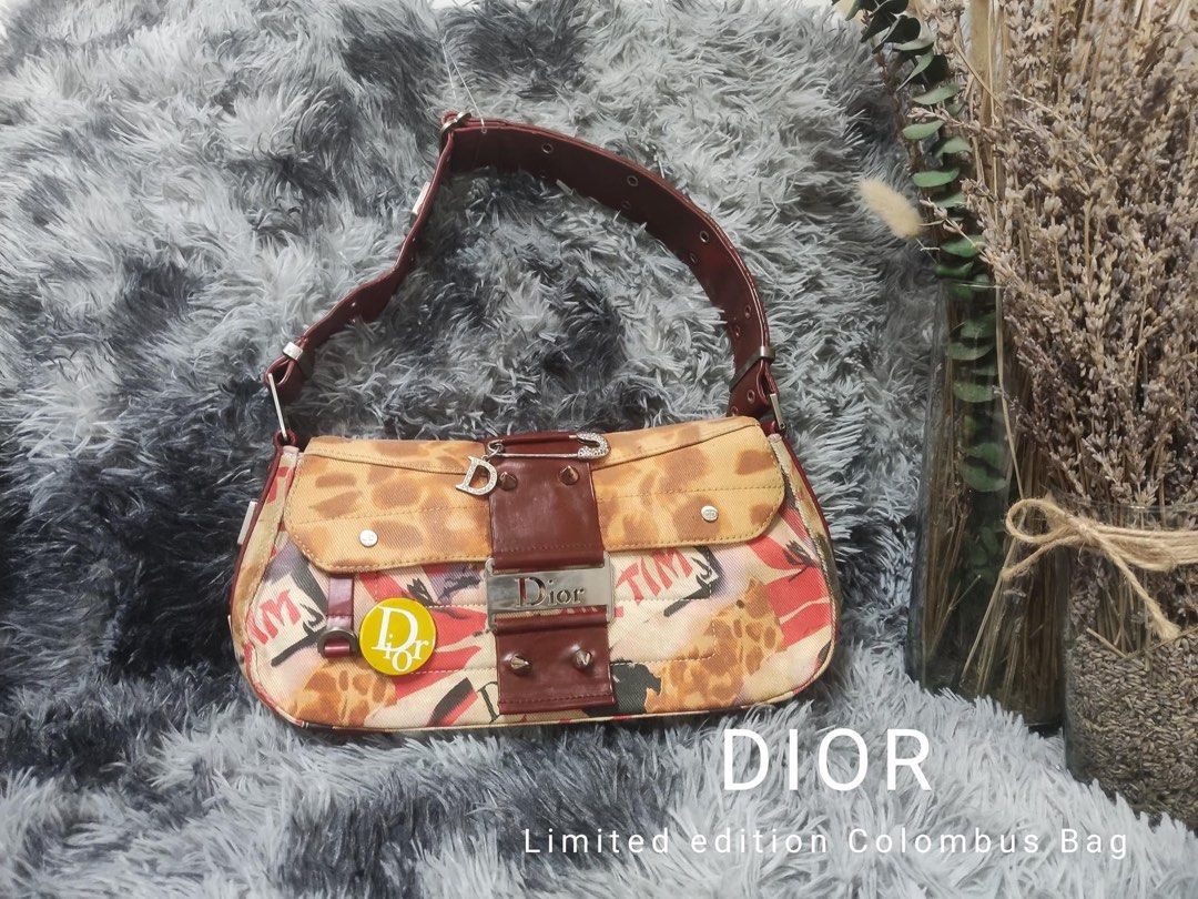 Dior deals victim bag