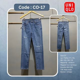 CO-17 Uniqlo Jeans size 27