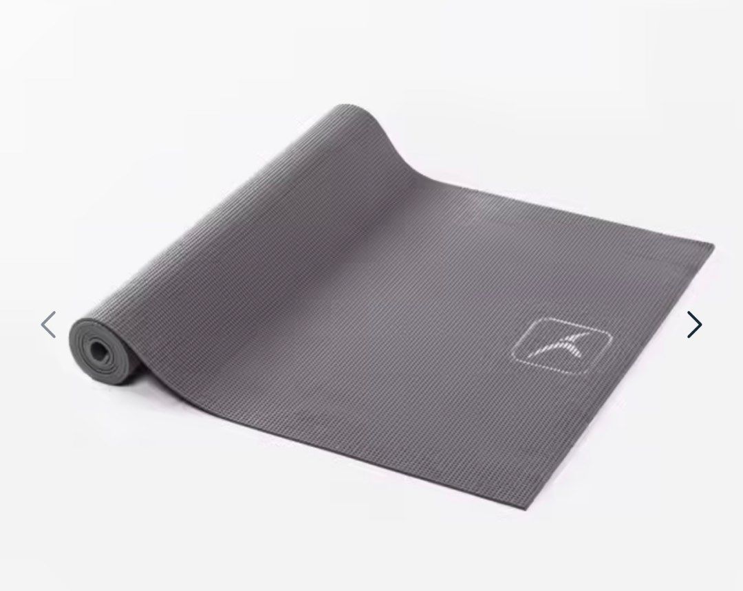 Decathlon Yoga Mat, 運動產品, 運動與體育, 運動與體育 桌球與保齡球 Carousell