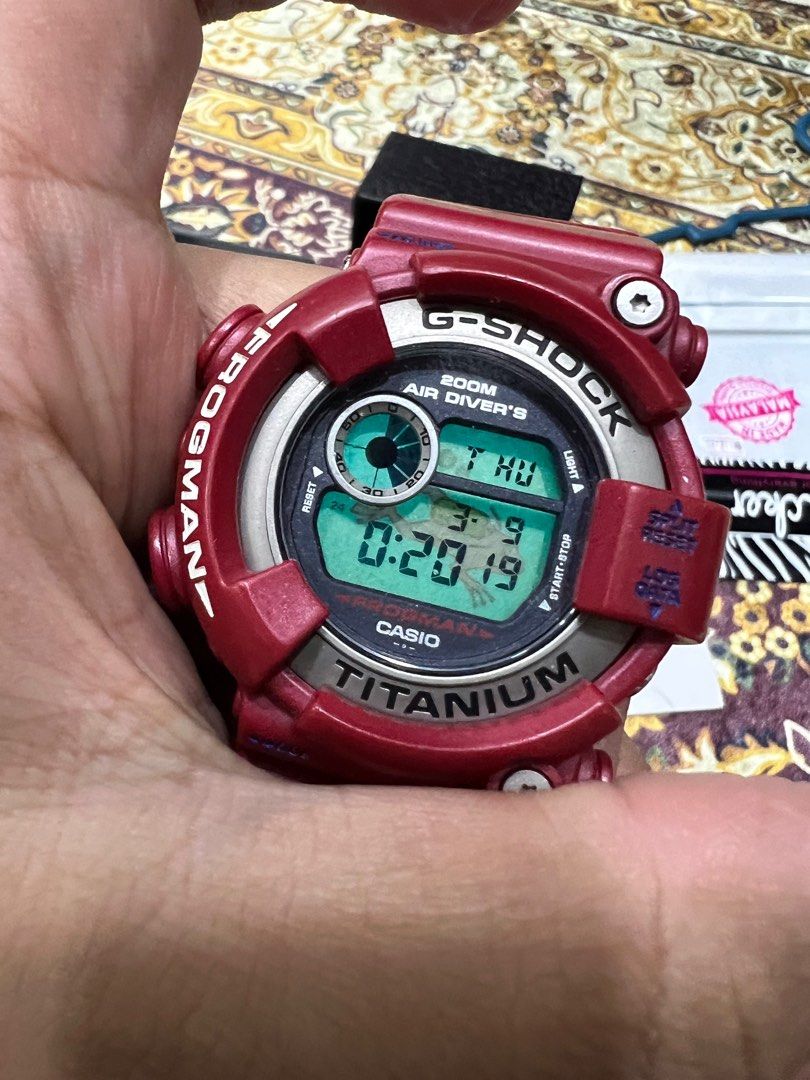 Frogman merah discount