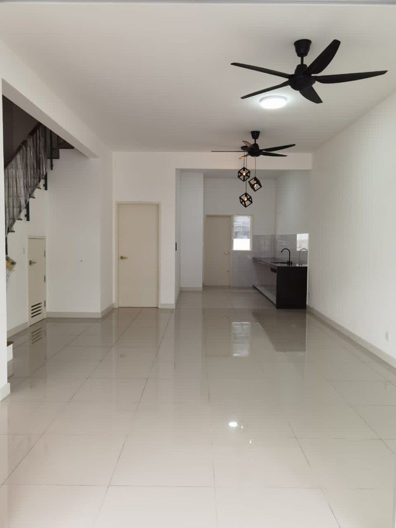 Garland Rawang Rent 1750, Property, Rentals on Carousell