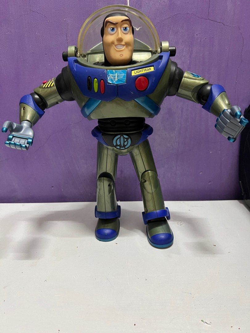 Buzz lightyear hot sale hasbro 2001
