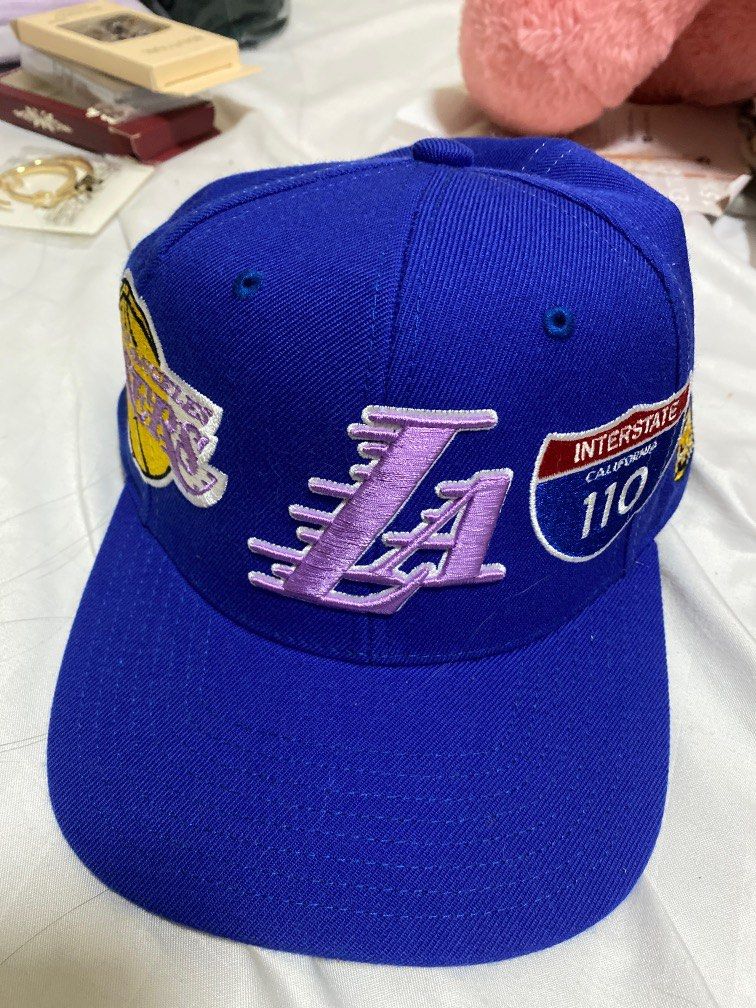 Lakers Cap, Men's Fashion, Watches & Accessories, Caps & Hats on Carousell