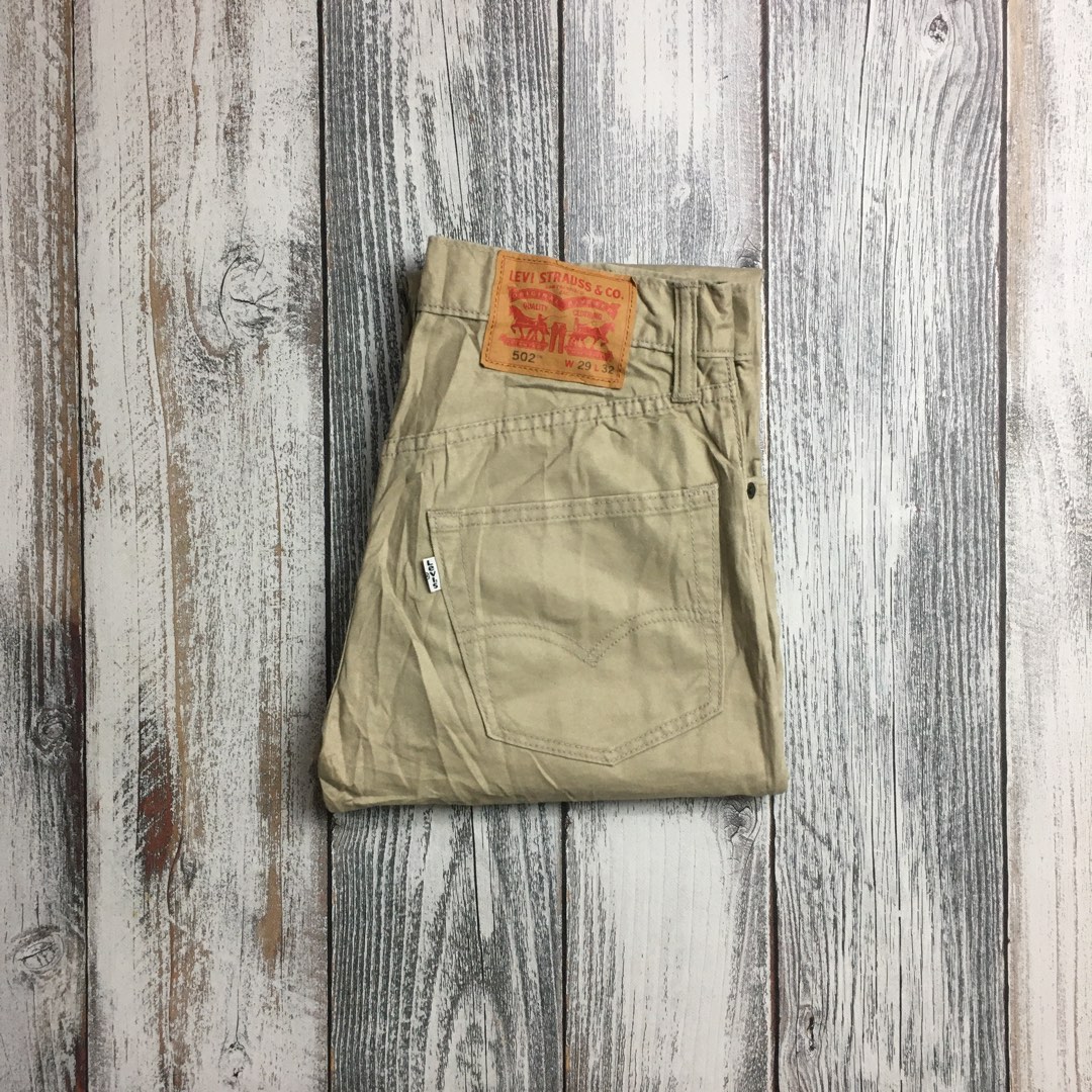Levis 502 (size 29), Fesyen Pria, Pakaian , Bawahan di Carousell