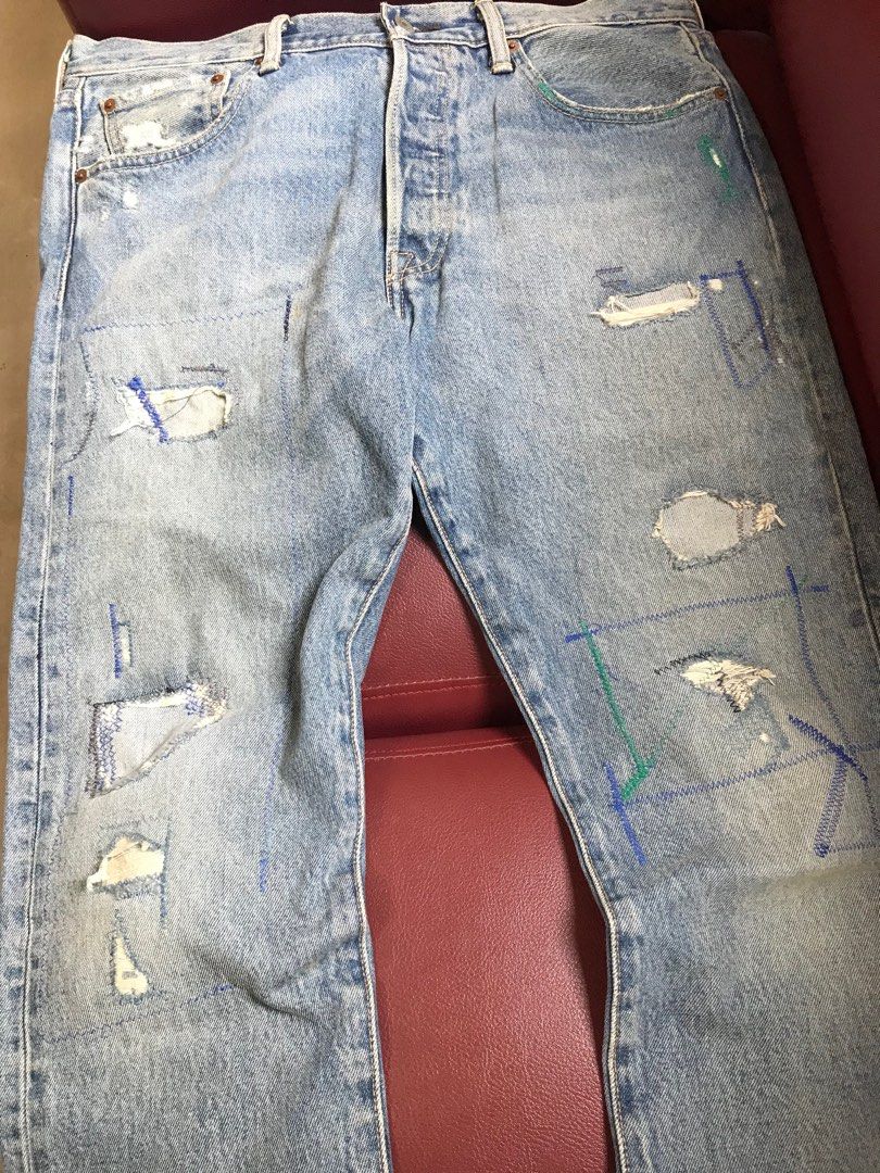 Levis Taper