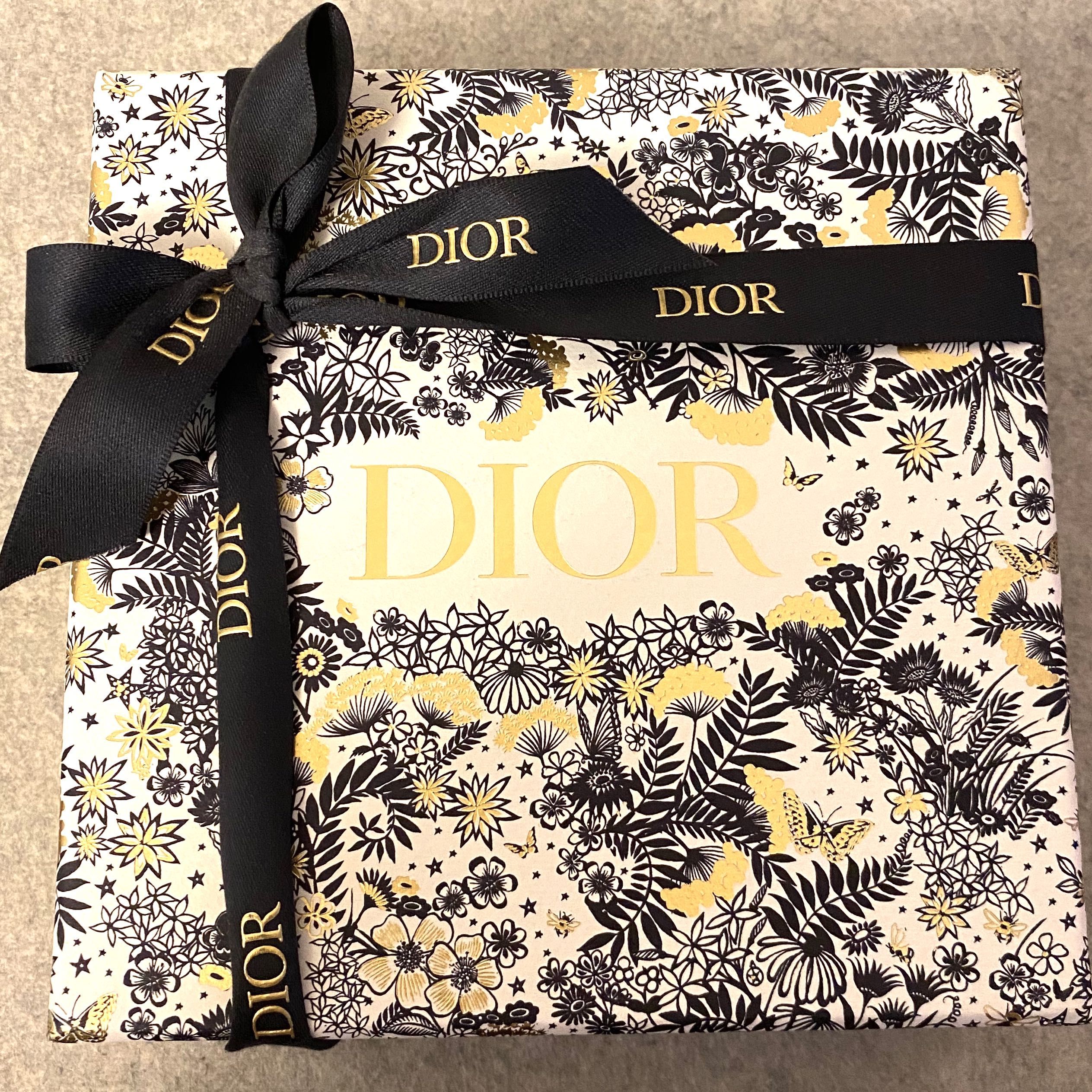 LIMITED EDITION Dior Box / Dior Box with Ribbon, Women's Fashion