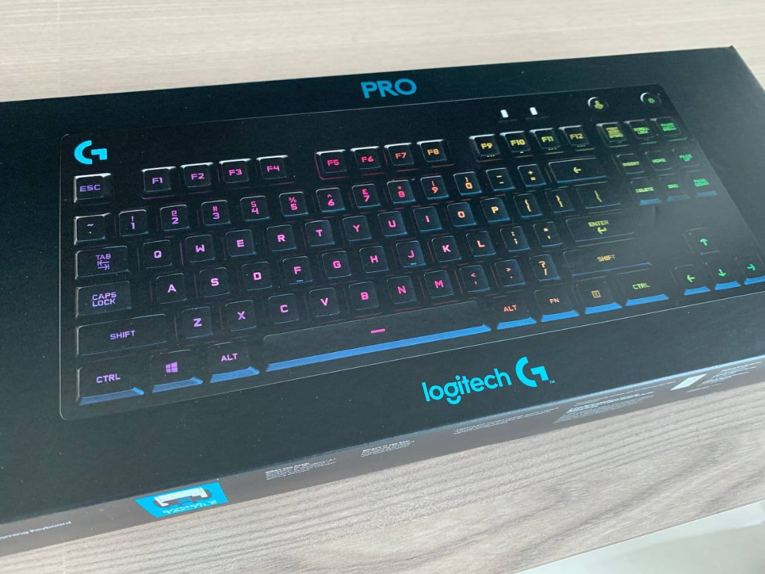Like New Logitech G PRO TKL Gaming Keyboard ROMER G, Computers & Tech