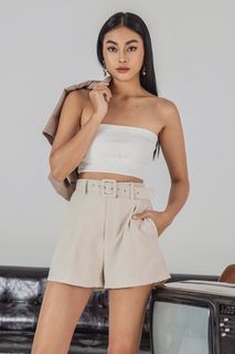 LOVET Vibe Check Belted High Waist Shorts in Sand Sz L