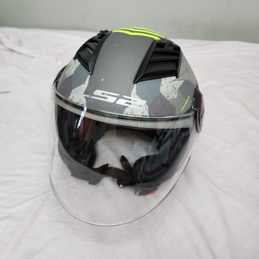 LS2 Airflow Helmet, Motorbikes, Motorbike Parts & Accessories, Helmets and  other Riding Gears on Carousell