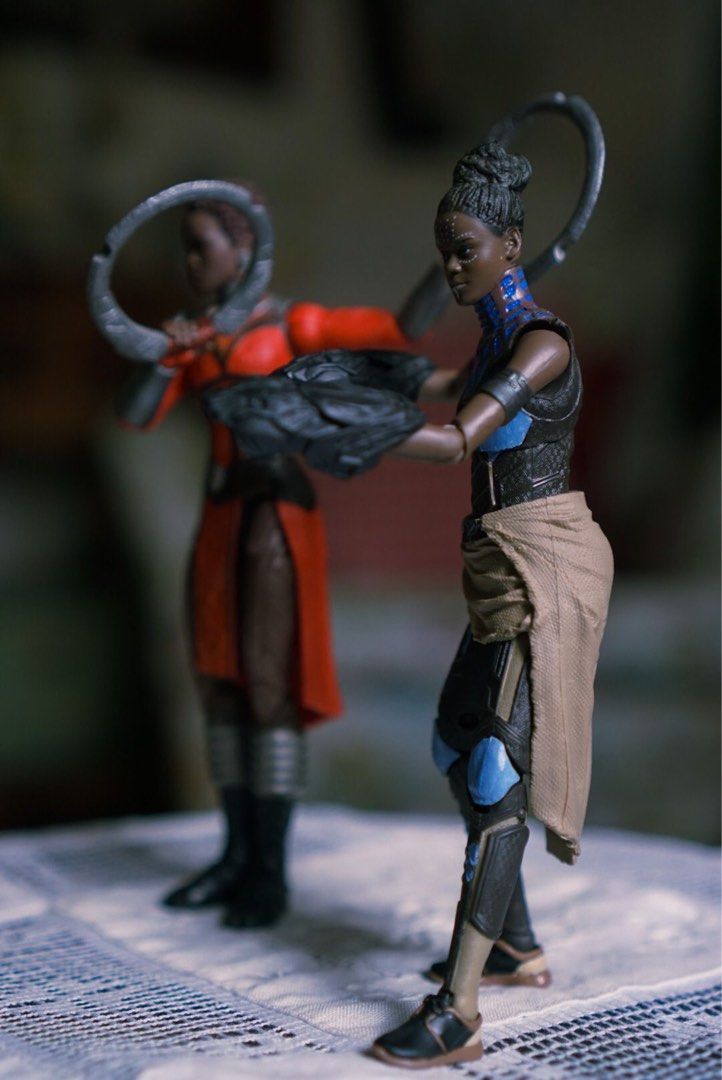 Marvel Legends Nakia and Shuri from Black Panther, Hobbies & Toys, Toys