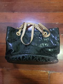 (Category: ) located in . Submitted by S.decluttering (Listing ID 1219437100, Image 1). Description: .