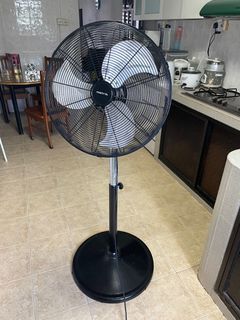 (Category: ) located in . Submitted by reyeferrera (Listing ID 1219554090, Image 1). Description: .