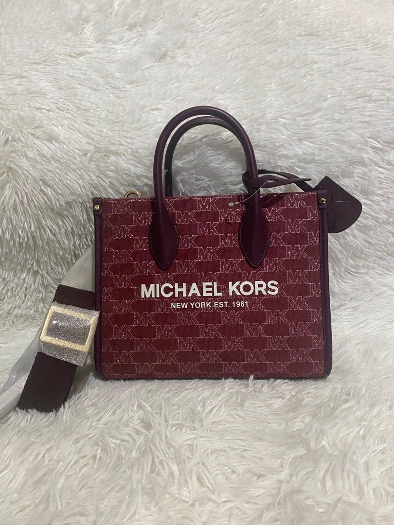Mk mirella small shopper tote mulberry multi (Category: Luxury Bags & Wallets) located in Pasig City. Submitted by jackie_ginger (Listing ID 1219546467, Image 1). Description: Onhand with tag and carecard 💯orig from US.
