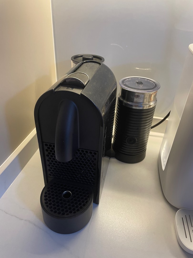 Nespresso Machine UMilk, TV & Home Appliances, Kitchen Appliances