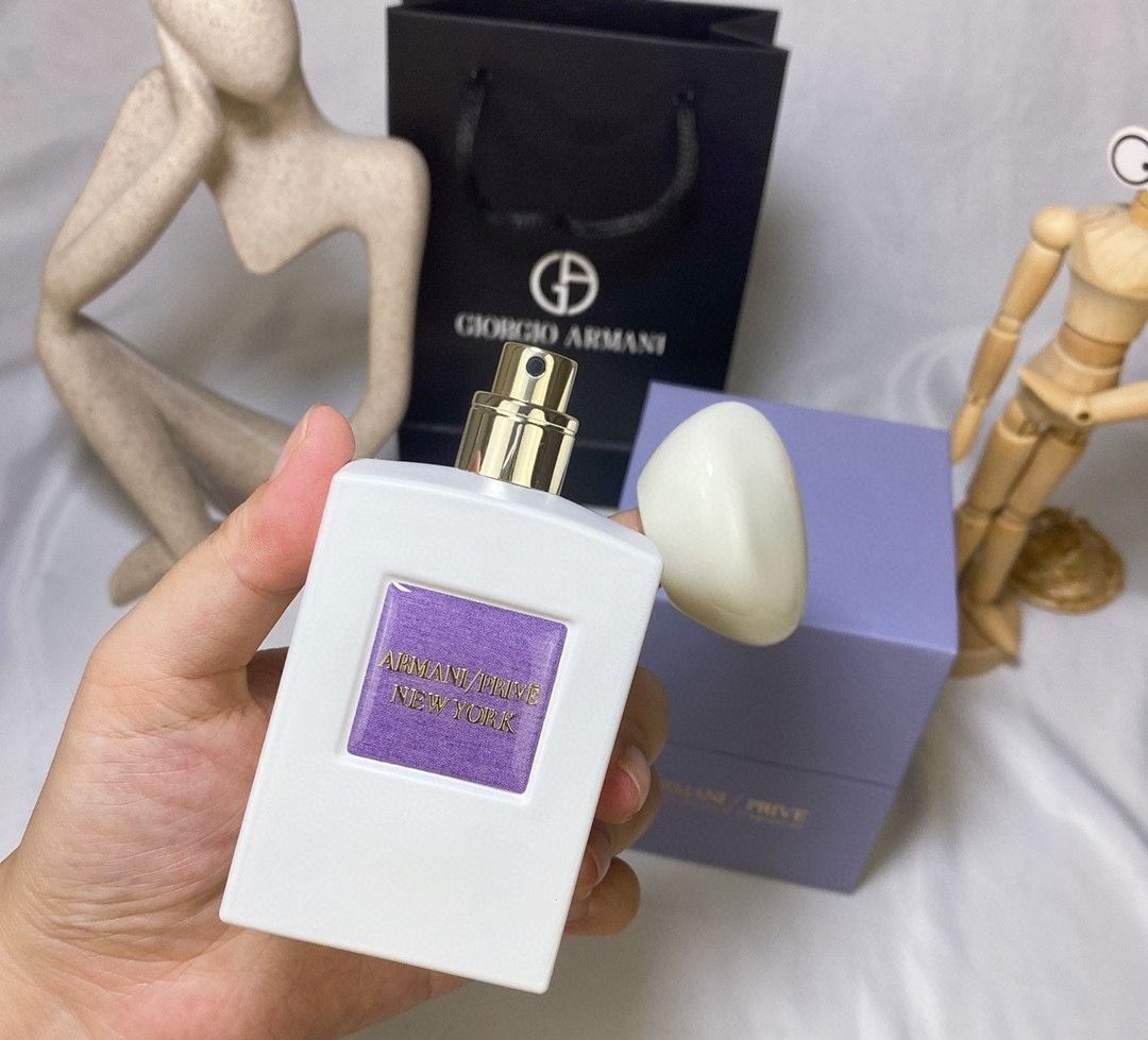 New York Giorgio Armani Perfume 100ml, Beauty & Personal Care, Fragrance &  Deodorants on Carousell